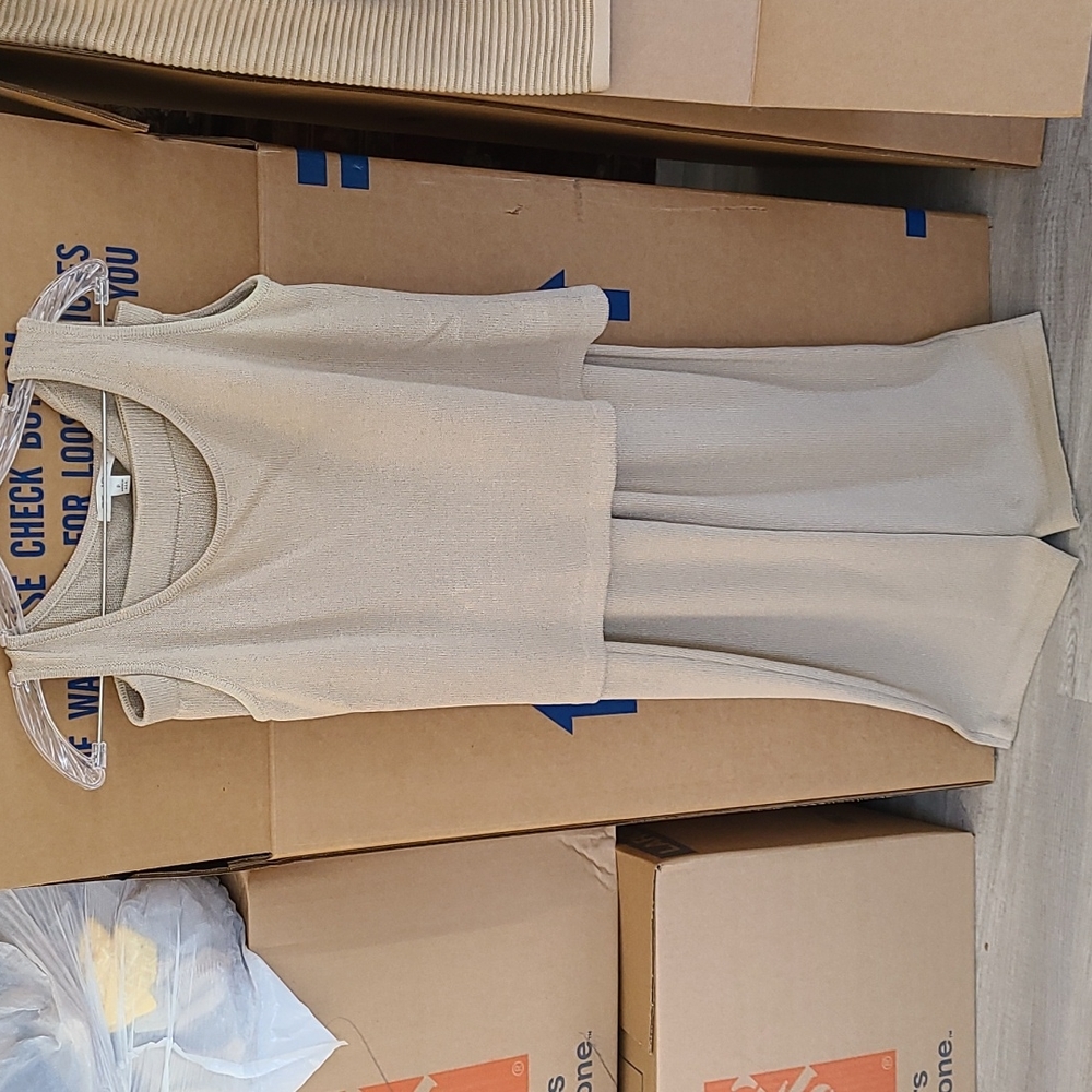 Beautiful St John top and pants